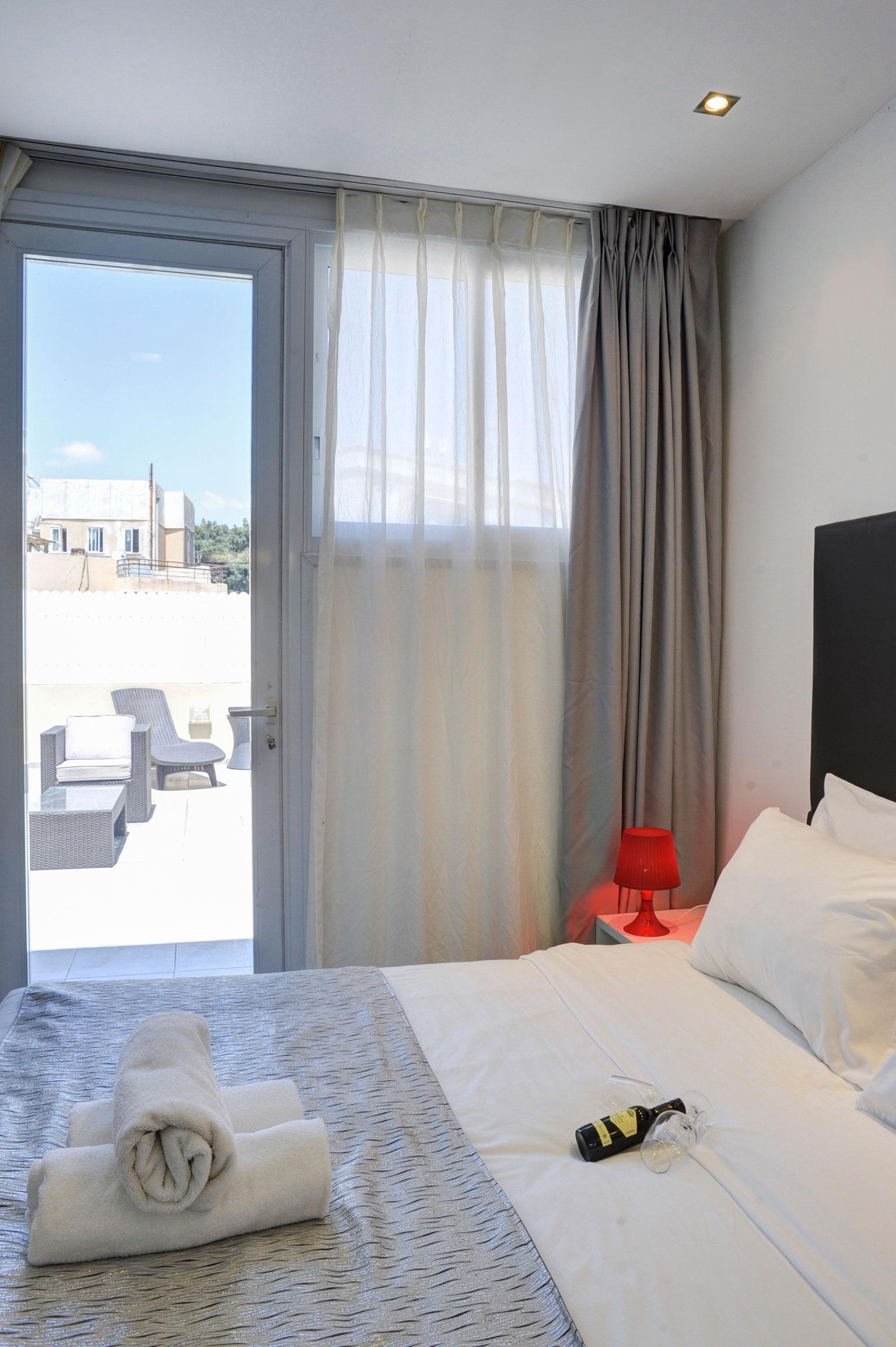 Geula Suites By Raphael Hotels Тел Авив Екстериор снимка