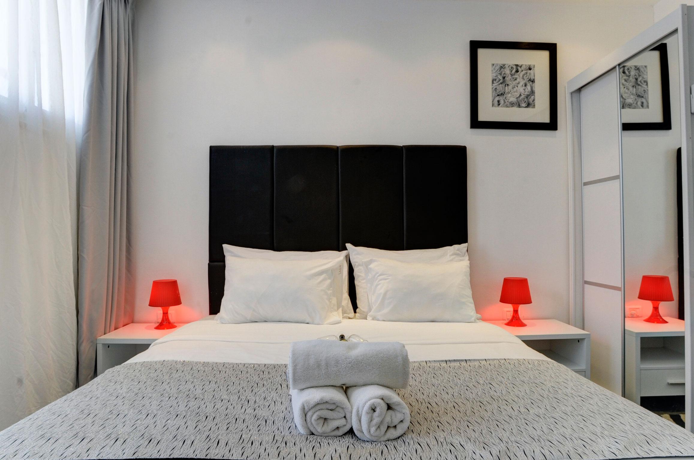 Geula Suites By Raphael Hotels Тел Авив Екстериор снимка