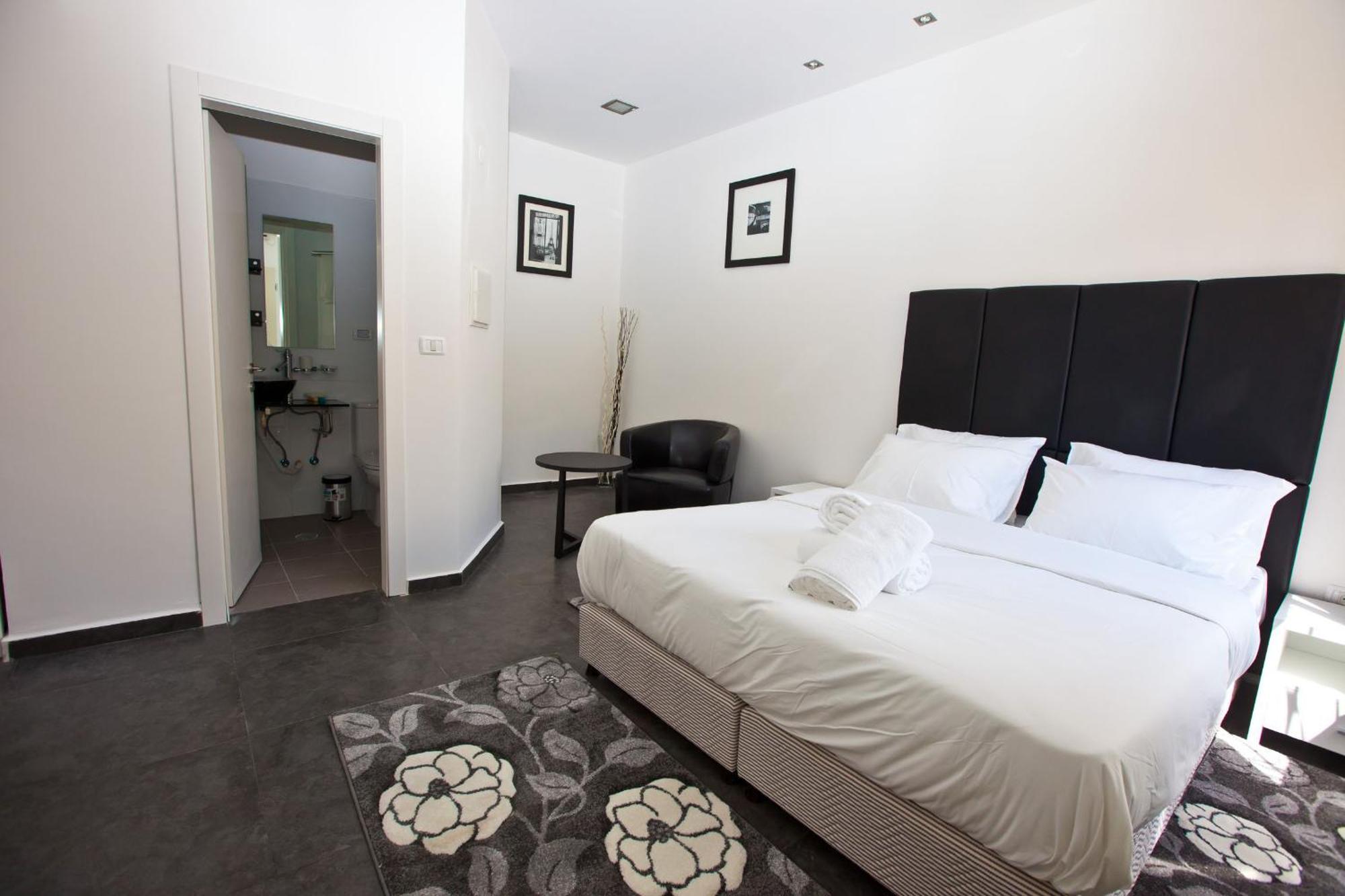 Geula Suites By Raphael Hotels Тел Авив Екстериор снимка