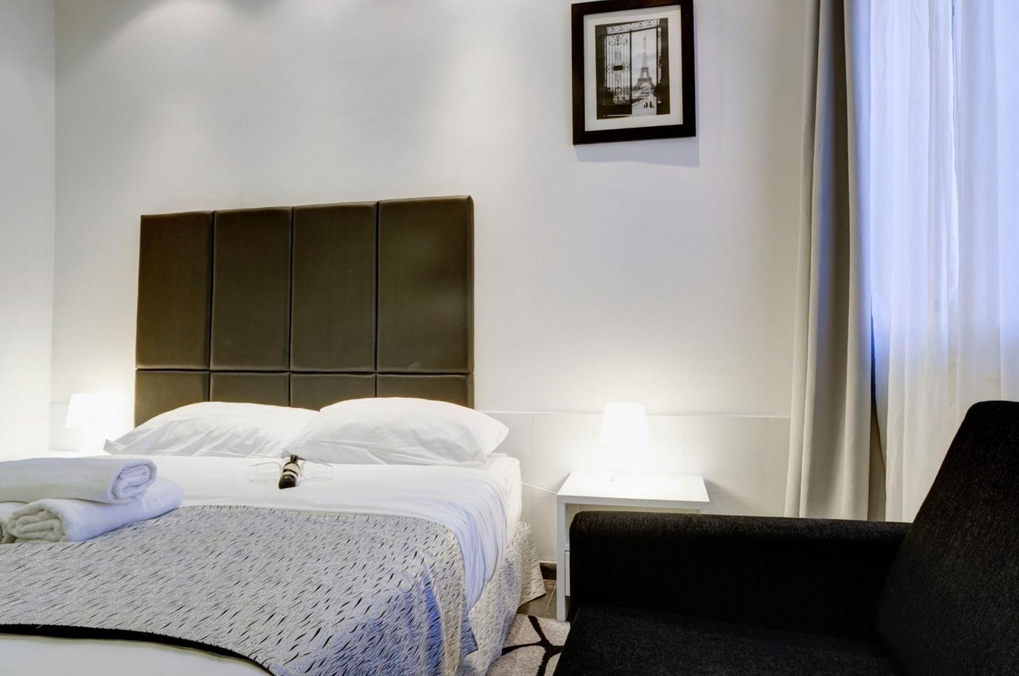 Geula Suites By Raphael Hotels Тел Авив Стая снимка