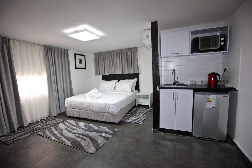 Geula Suites By Raphael Hotels Тел Авив Екстериор снимка